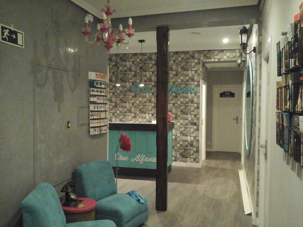 Hostal Don Alfonso Мадрид Экстерьер фото