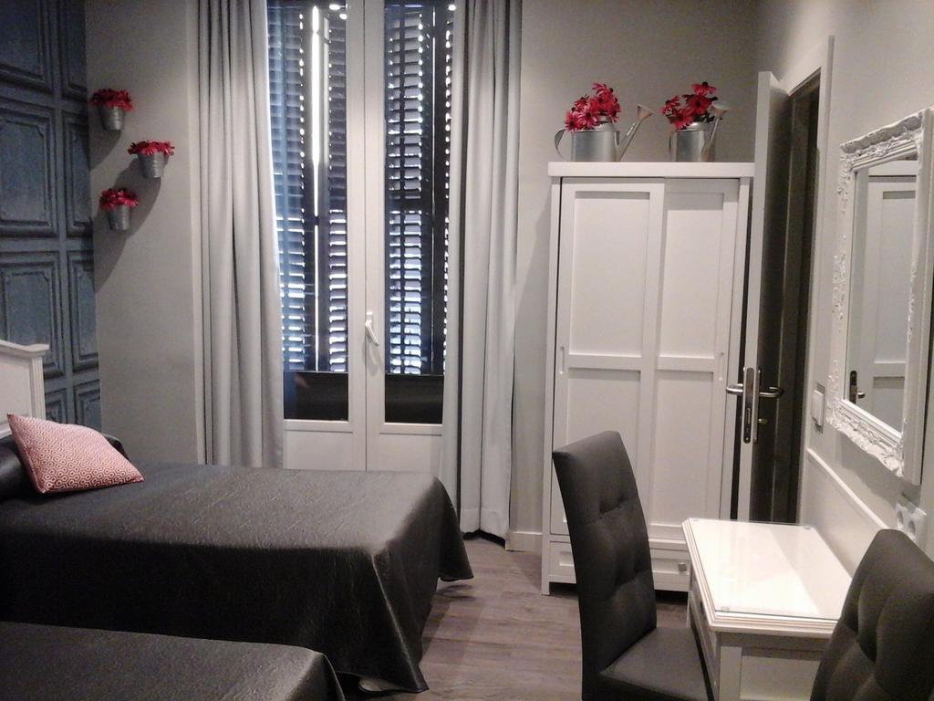 Hostal Don Alfonso Мадрид Экстерьер фото